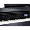 Piano numérique Casio Celviano noir avec touches blanches et panneau de commandes détaillé. Instrument de musique moderne.