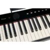Clavier numérique Privia, touches noires et blanches en gros plan avec boutons de fonction, idéal pour les musiciens modernes.