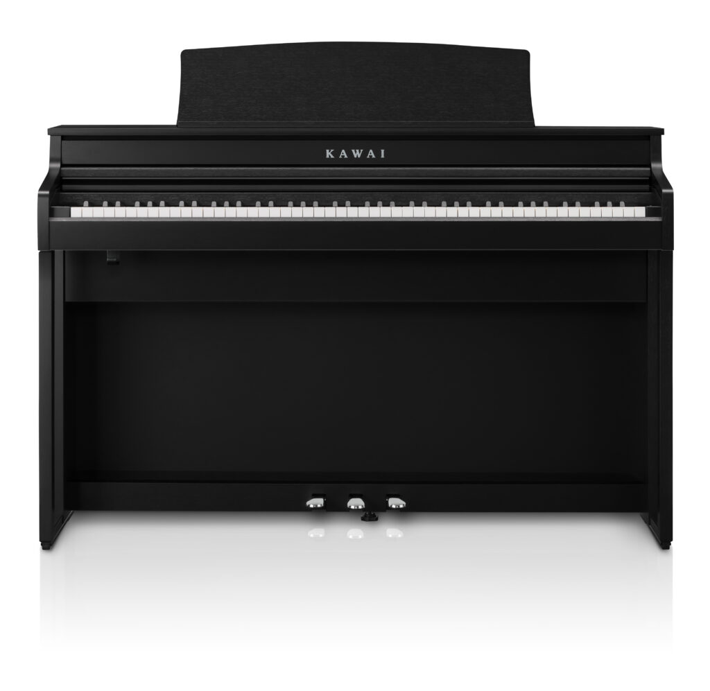 Piano numérique Kawai noir, élégant et moderne, avec trois pédales et clavier complet pour musiciens de tous niveaux.