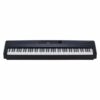 Piano numérique noir avec 88 touches, affichage central et commandes intégrées, idéal pour les musiciens et amateurs de musique.