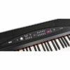 Clavier numérique Korg SP-280 avec commandes visibles, affichage numérique et hauts-parleurs intégrés, vue de face.