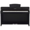Piano numérique Yamaha noir avec trois pédales, idéal pour la maison et les cours de musique, design moderne et élégant.