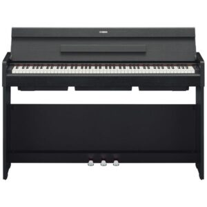 Piano numérique noir avec trois pédales et clavier complet, idéal pour les musiciens amateurs et professionnels.