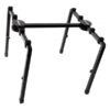 Support ajustable noir pour clavier ou équipement DJ, structure robuste en métal, idéal pour performances musicales.