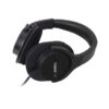 Casque audio Roland noir avec arceau rembourré et écouteurs confortables, idéal pour l'écoute de musique de haute qualité.