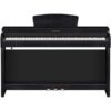 Piano numérique noir Yamaha avec trois pédales, clavier complet, vue de face, idéal pour musique et apprentissage.