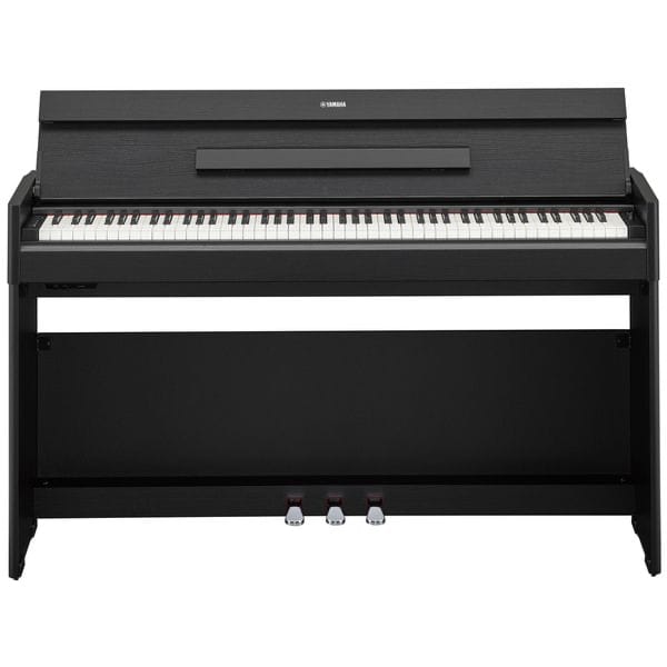 Piano numérique noir avec trois pédales et touches blanches et noires, idéal pour les musiciens professionnels et débutants.