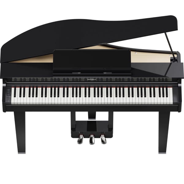 Piano numérique noir avec couvercle ouvert, clavier complet et trois pédales, conçu pour la performance musicale intérieure.
