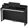 Un piano numérique noir de marque Casio avec trois pédales dorées. Un pupitre pour partitions est intégré.