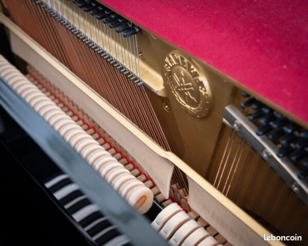 yamaha u1 silent occasion
