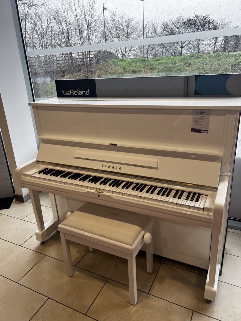 piano droit yamaha u1 blanc occasion